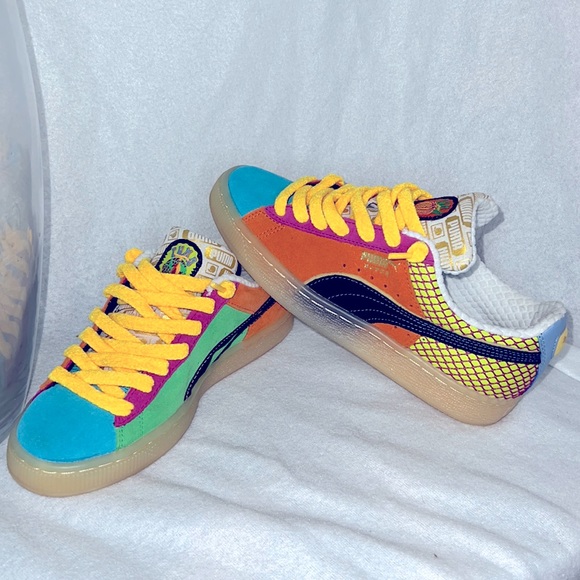 Puma “Out Of Season” Suede Classix sz 4.5/Women 6/6.5 - Picture 1 of 6